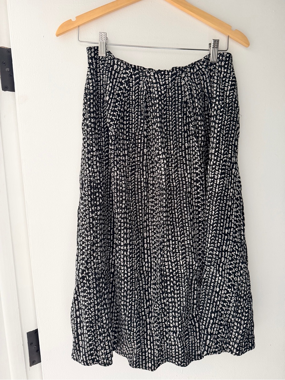 Marimekko Black and White Patterned Midi Skirt